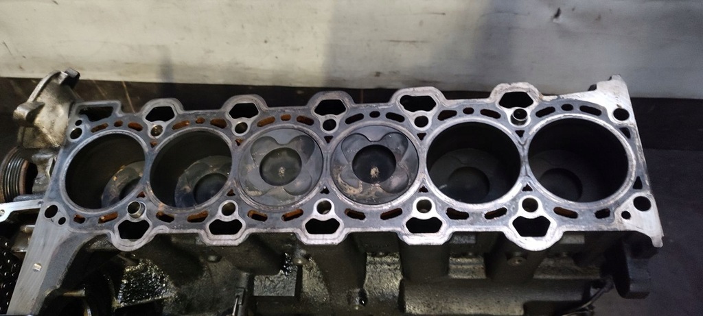 фото №9, Блок dół двигателя m57tu 525 bmw e61 2,5d