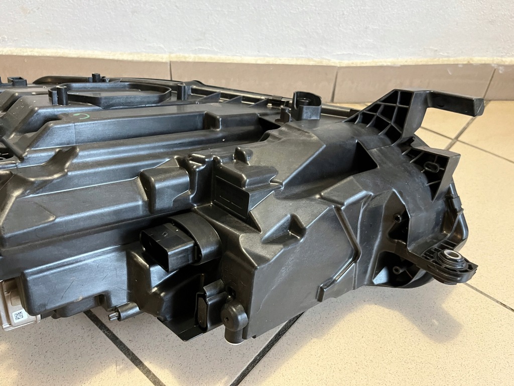 фото №12, Skoda оригинальный номер 5e4941016a лампа