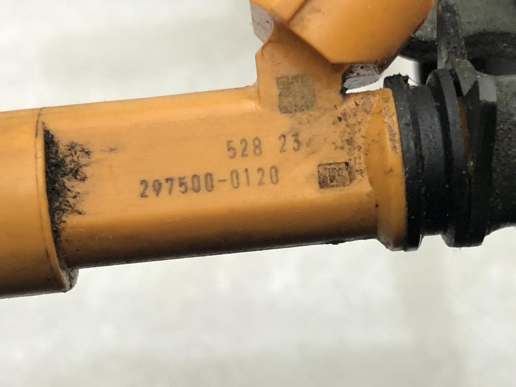 фото №9, Молдинг впрыскная suzuki swift iv 297500-0120