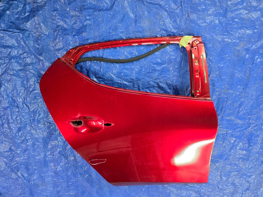 Mazda 3 3 2019- дверь правый  задняя bdmt72010 Доставка