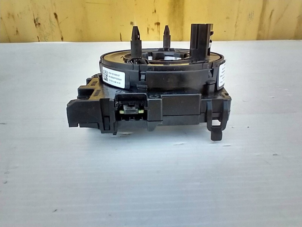 Seat leon iii 5f golf vii audi a3 стрічка подушка безпеки шлейф подушки безпеки 5q0953549f Ціна