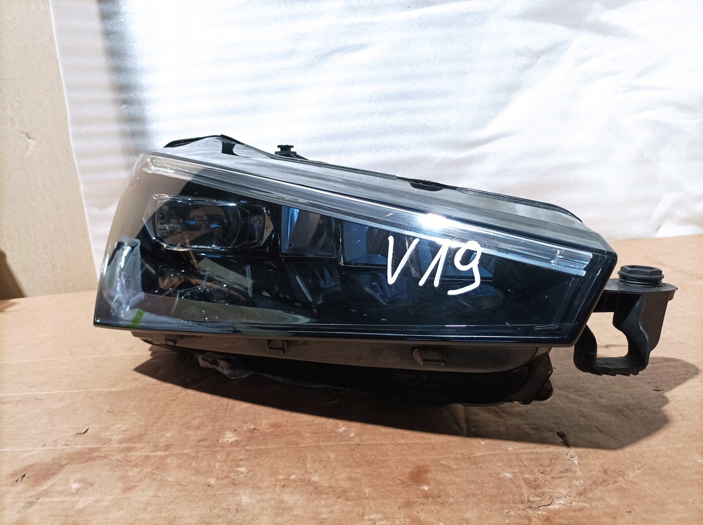 фото №1, Skoda scala led 657 657941016a лампа правый перед