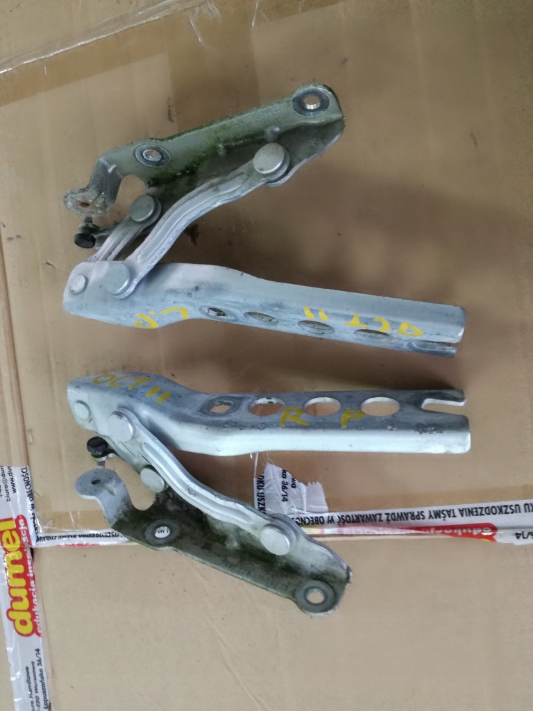 фото №1, Skoda octavia ii 2004 - 2008 rok петли капот комплект серебристый