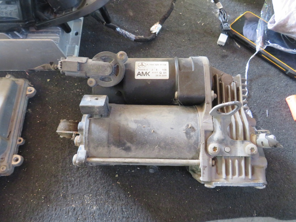 фото №1, Насос a1643201104 mercedes w164