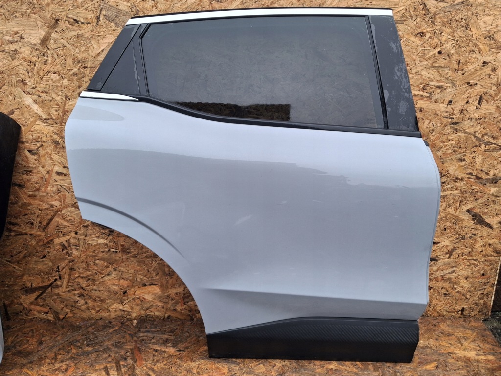 Купить Дверь полный правое задние правый задний  renault megane v e-tech