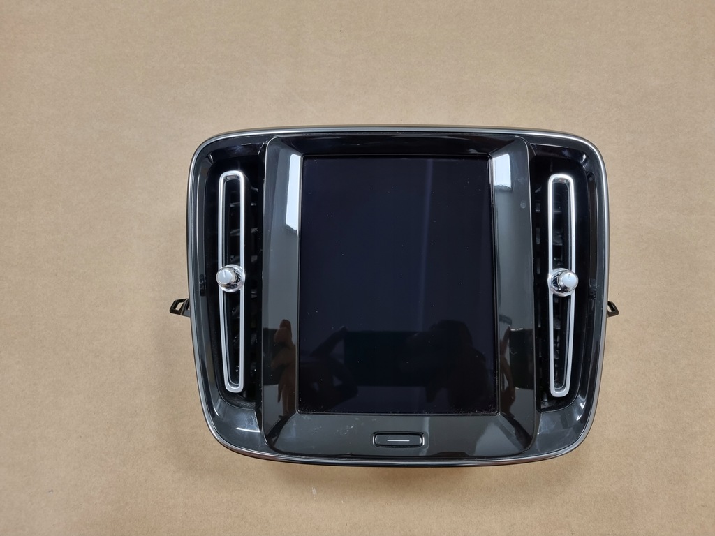 фото №1, Volvo c40 xc40 рамка дисплея навігації радіо повітроводи 31442627 31442628