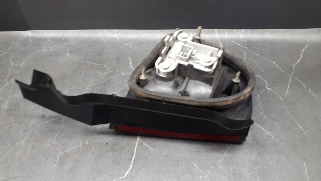 фото №8, Лампа правий задня lancia delta 97r