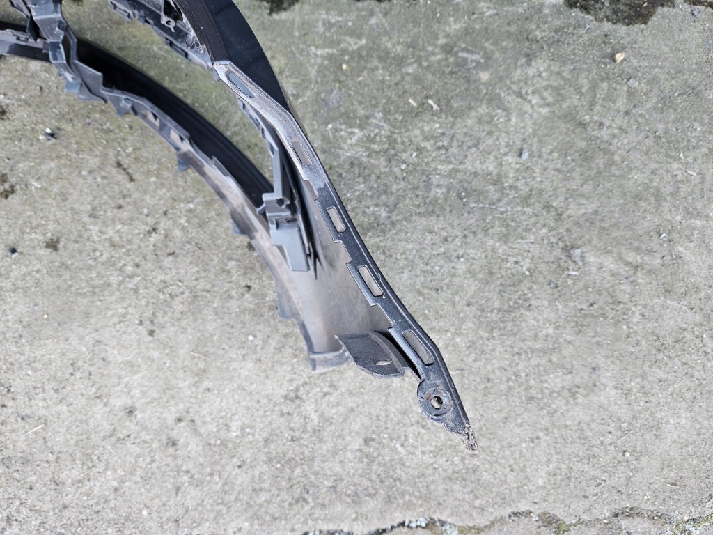 Бампер перед передний vw cc lift 3c8 2012- 3c8807221f полный хороший + решётка радиатора Киев