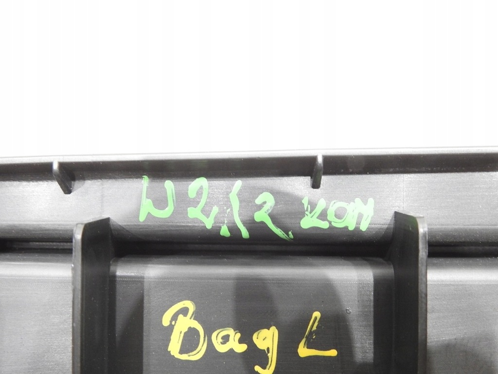 фото №6, Молдинг напрямна шторка ліва mercedes w212 kombi