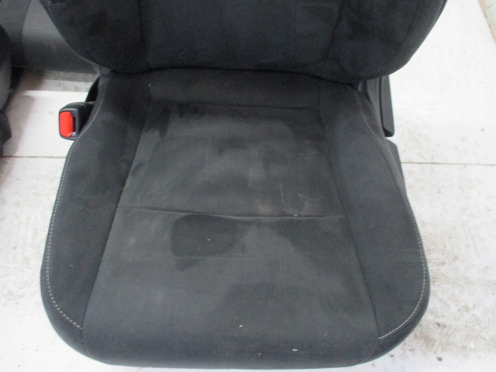 фото №10, Оббивка сидіння alcantara lexus ux 19r