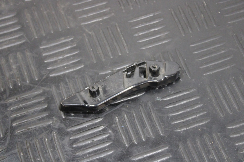 Купити Напрямна кронштейн бампера лівий перед bmw 1 f40 7459727