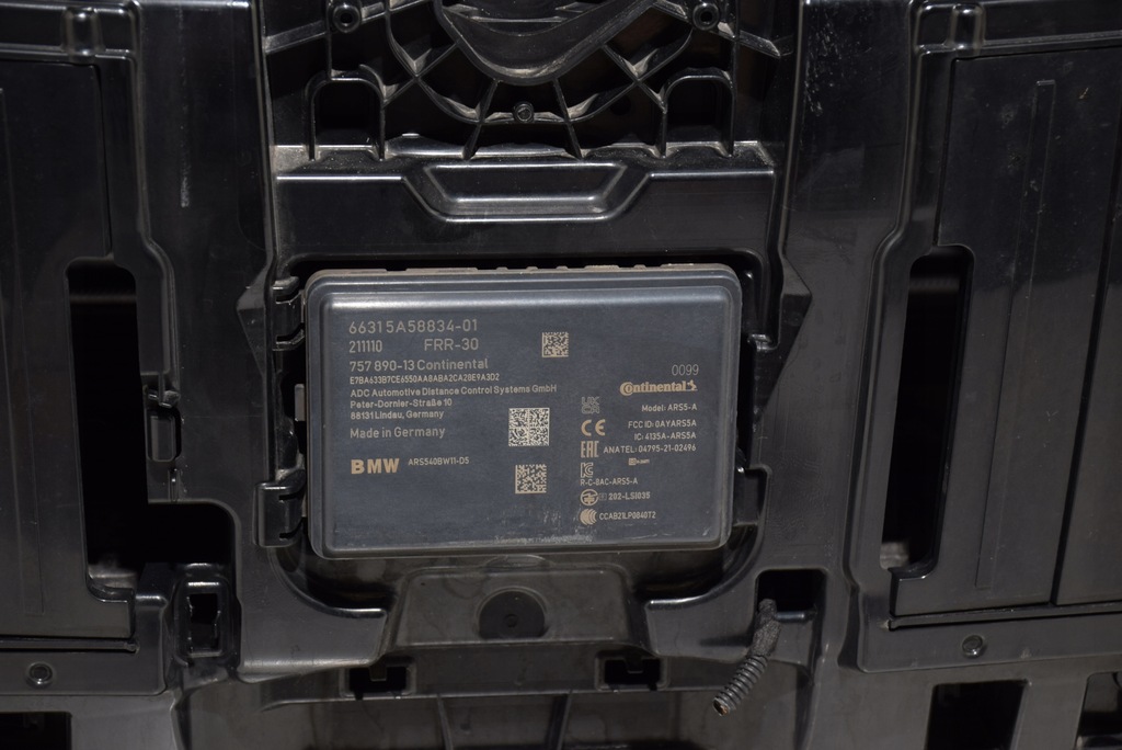 фото №10, Bmw 7 g70 m760e перед капот бампер pas радиатор лампы lidar радар 300