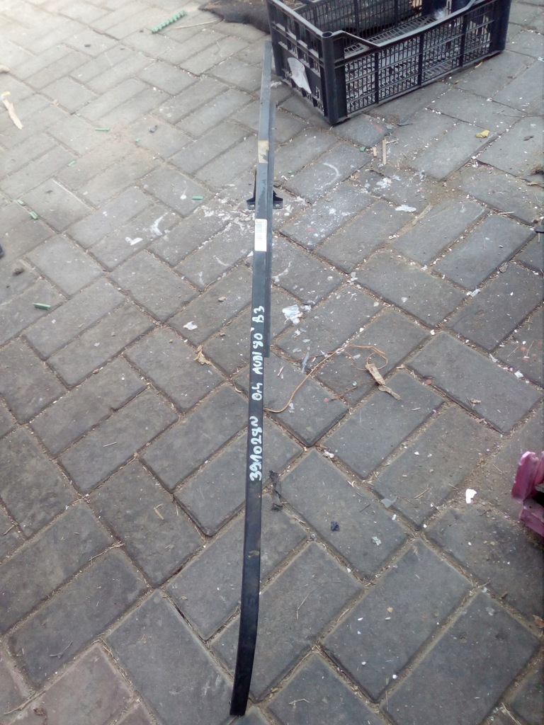 фото №1, Молдинг подфарник audi 80 b3