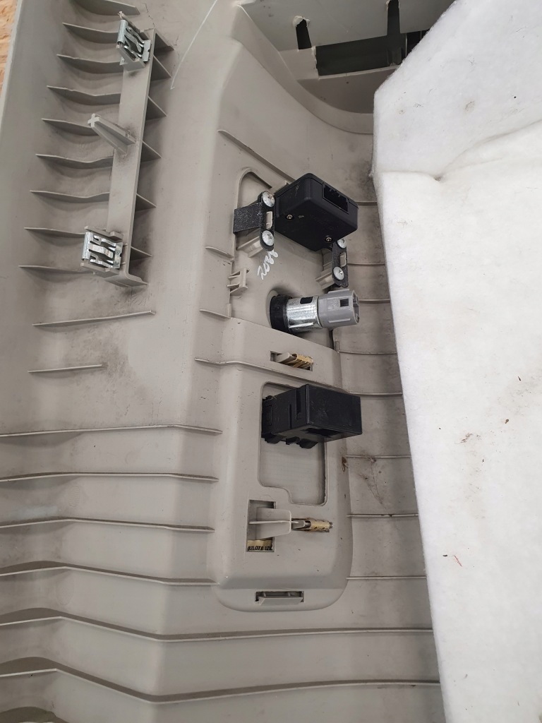 фото №4, Town & country boczeki / обивка багажника