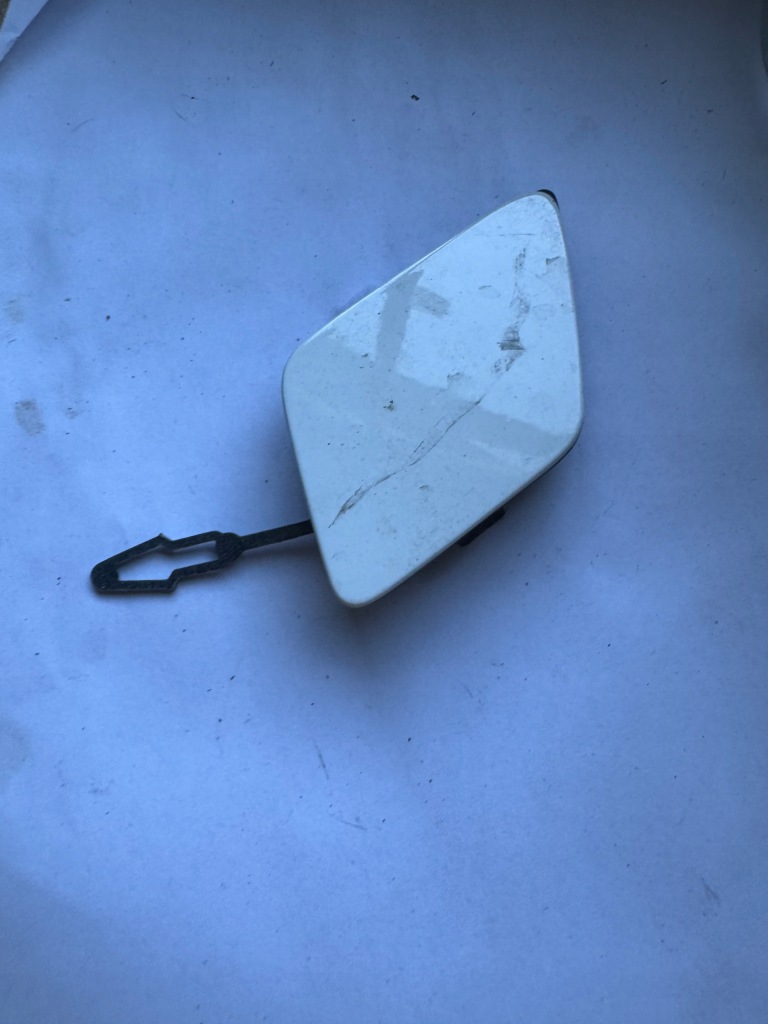 Купить Opel grandland x рестайлинг  - заглушка фаркоп бампера перед 9840131977