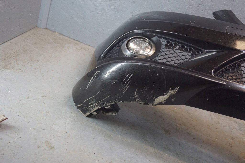 Mercedes w204 amg бампер перед pdc дорестайлинг  z1857 Цена