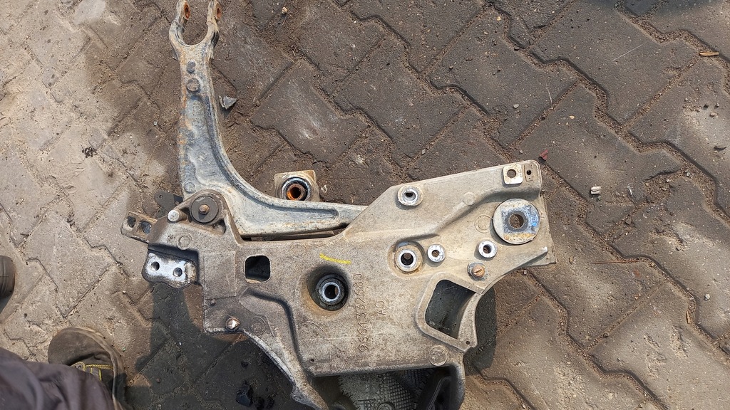 фото №6, Підрамник перед peugeot 407 2.0d 08r kombi