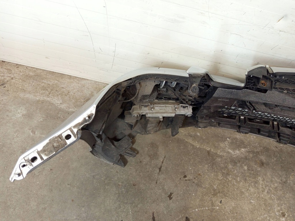 Бампер перед передній решітка радіатора mercedes e купе w207 amg x6 pdc Оригінал