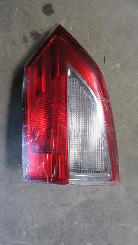фото №1, Ford grand c-max лампа задняя задняя правая w крышка оригинал комплектная