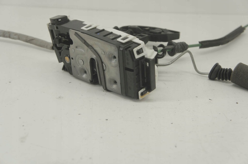 фото №6, Gu055 infiniti q30 замок дверь левый задняя