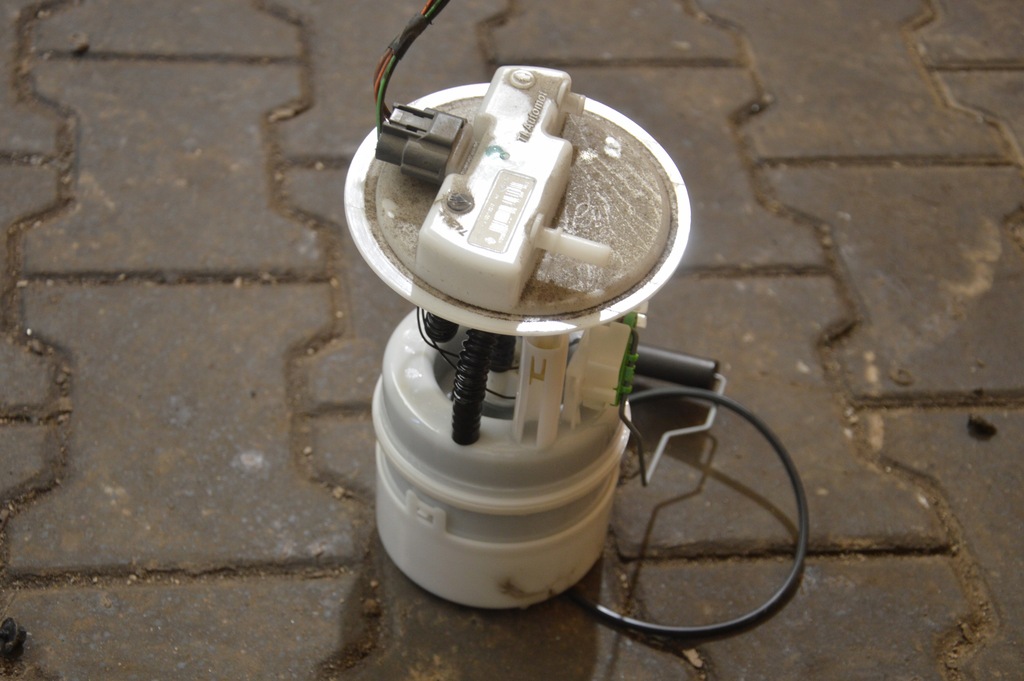 фото №1, Renault clio iv fl насос пального 172025354r