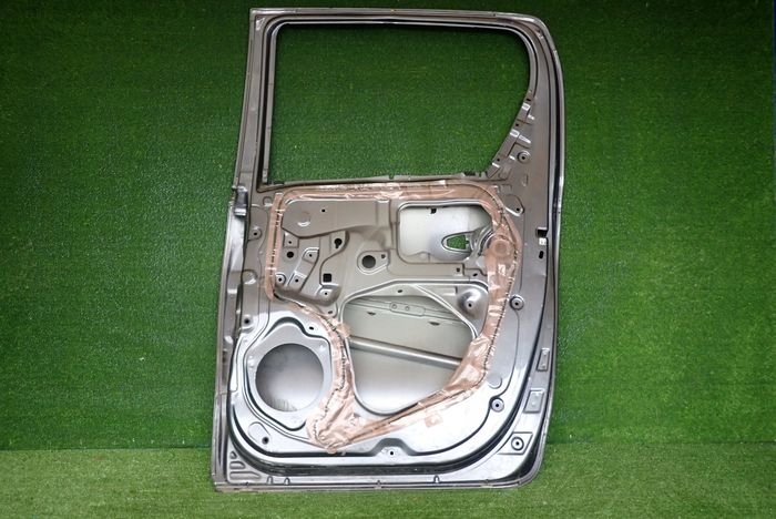 фото №12, Toyota hilux viii 8 15- дверь правое задние задняя