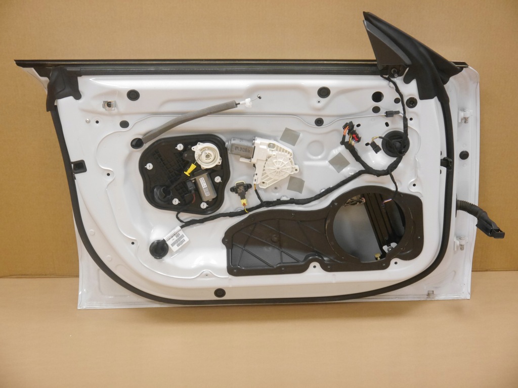 фото №2, Audi a7 4g дверь перед левая ls9r доводчик