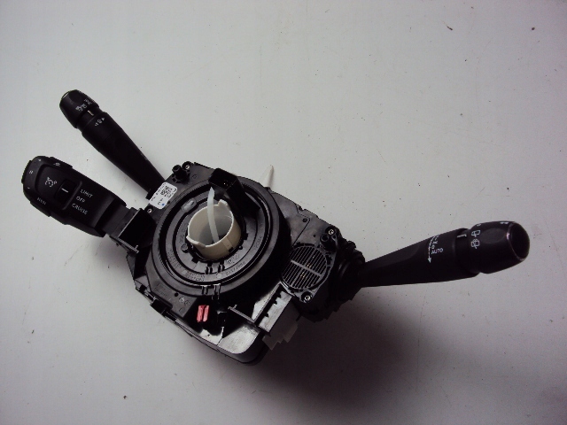 фото №1, Переключатель комбинированный peugeot 208 ii 2019-