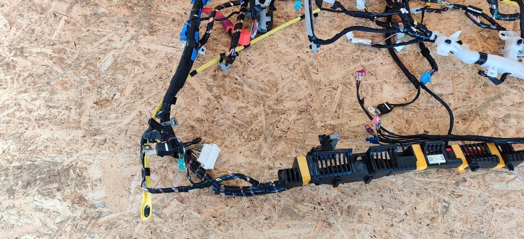 фото №6, Джгут панелі електрична tesla model y 2024