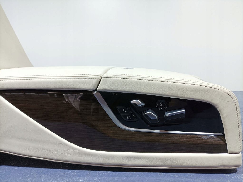 фото №10, Bmw 7 g11 lci подлокотник задний средний с переключателями комфорт naew