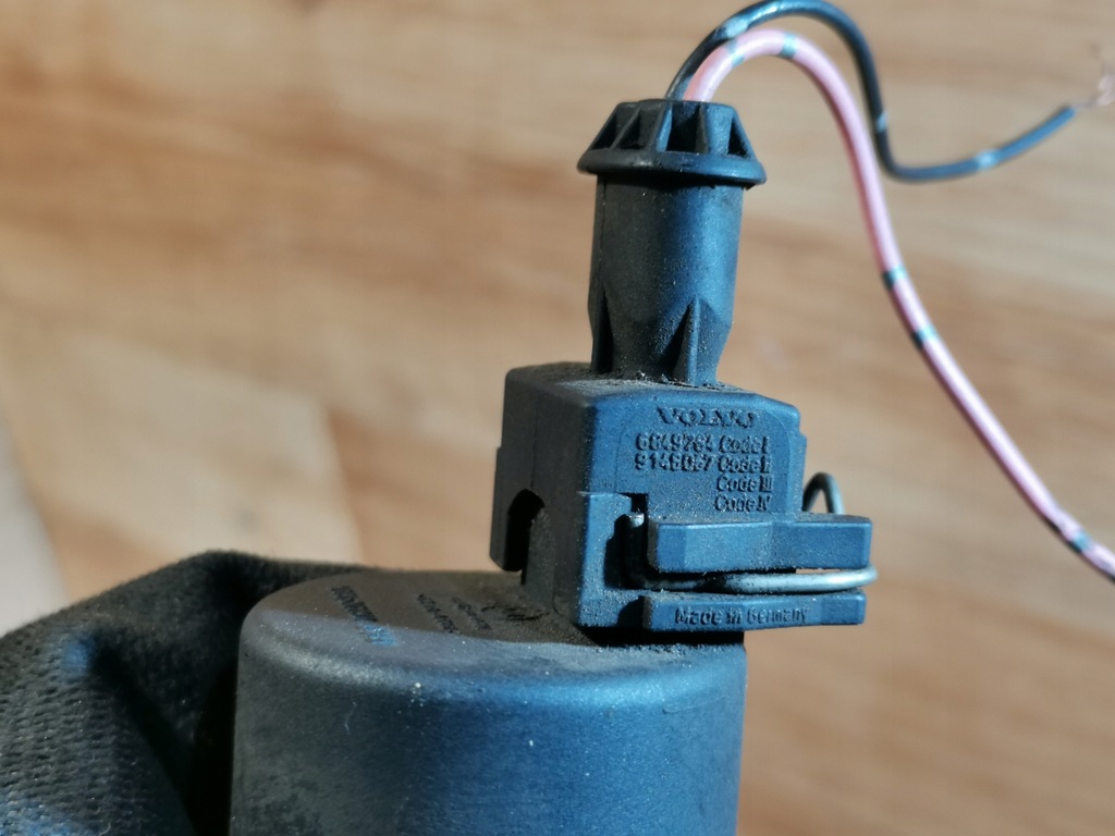 фото №5, Помпа омивача volvo 6849784