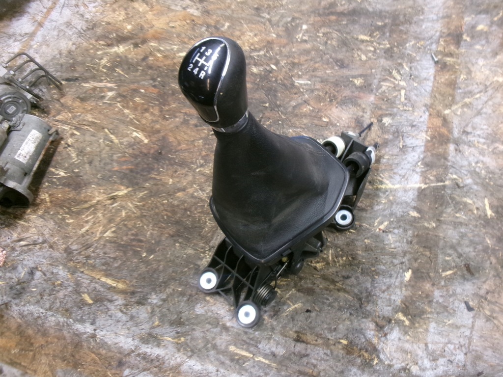 фото №1, Ford transit courier mk2 домкрат переключения передач