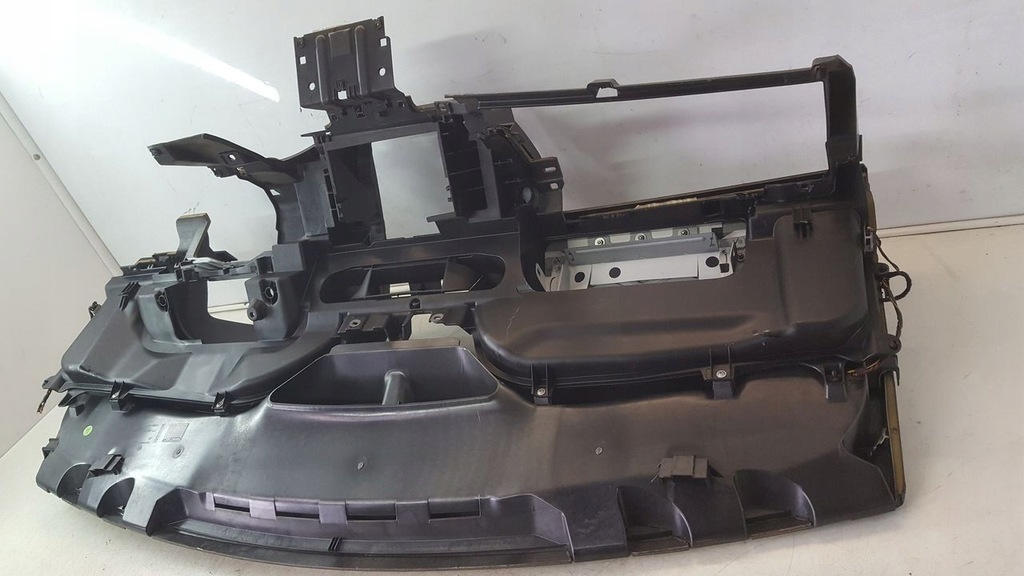 фото №16, Приборная панель консоль ремни vw touran ii 1,6 tdi