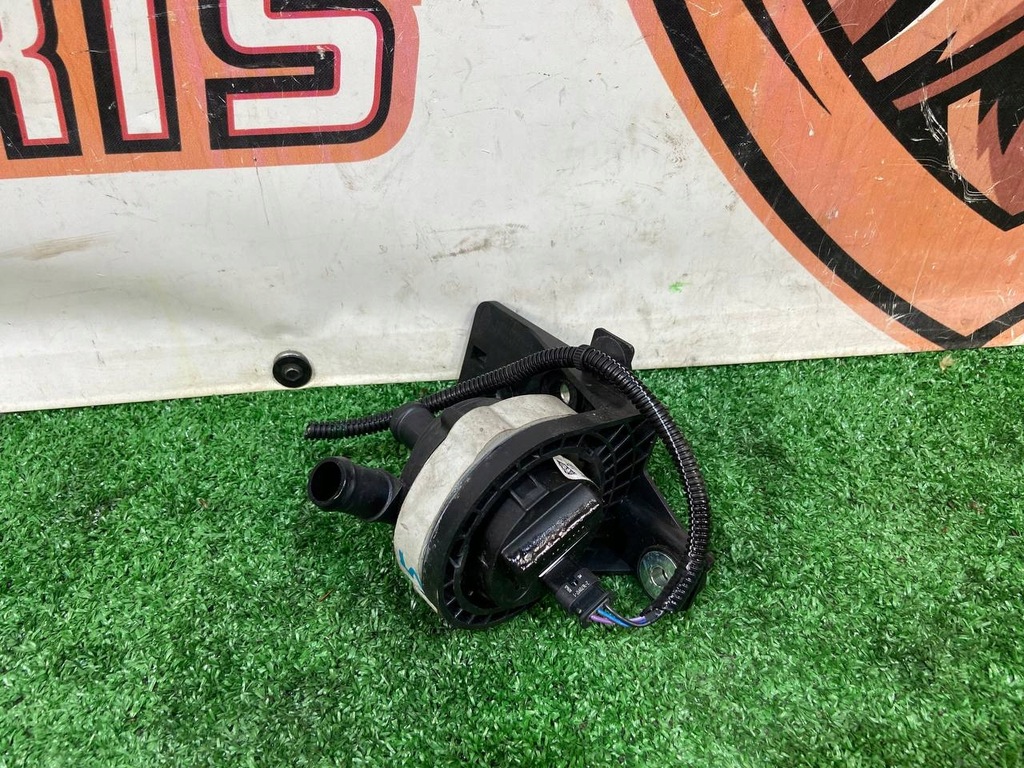 фото №10, Додаткова насос wody jaguar i-pace x590 j9d3-8501-aa