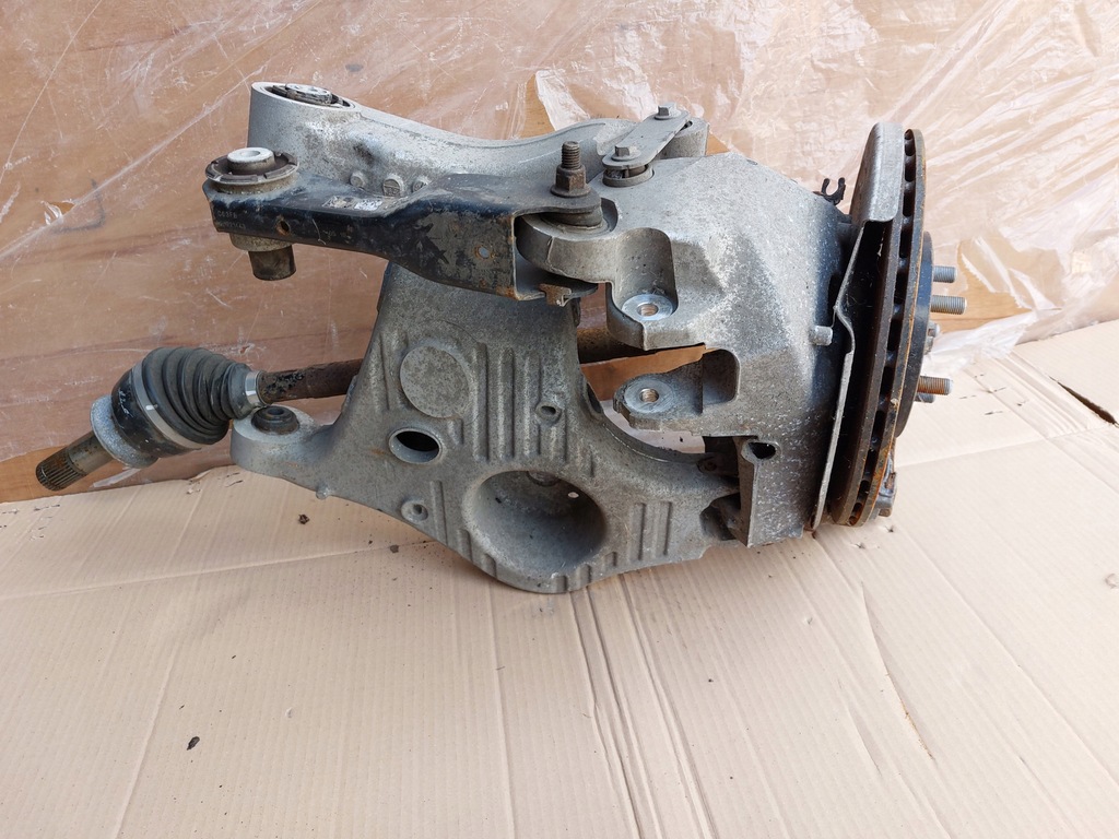 фото №6, Поворотный кулак подвеска левая задняя velar l560 19r 2.0 b