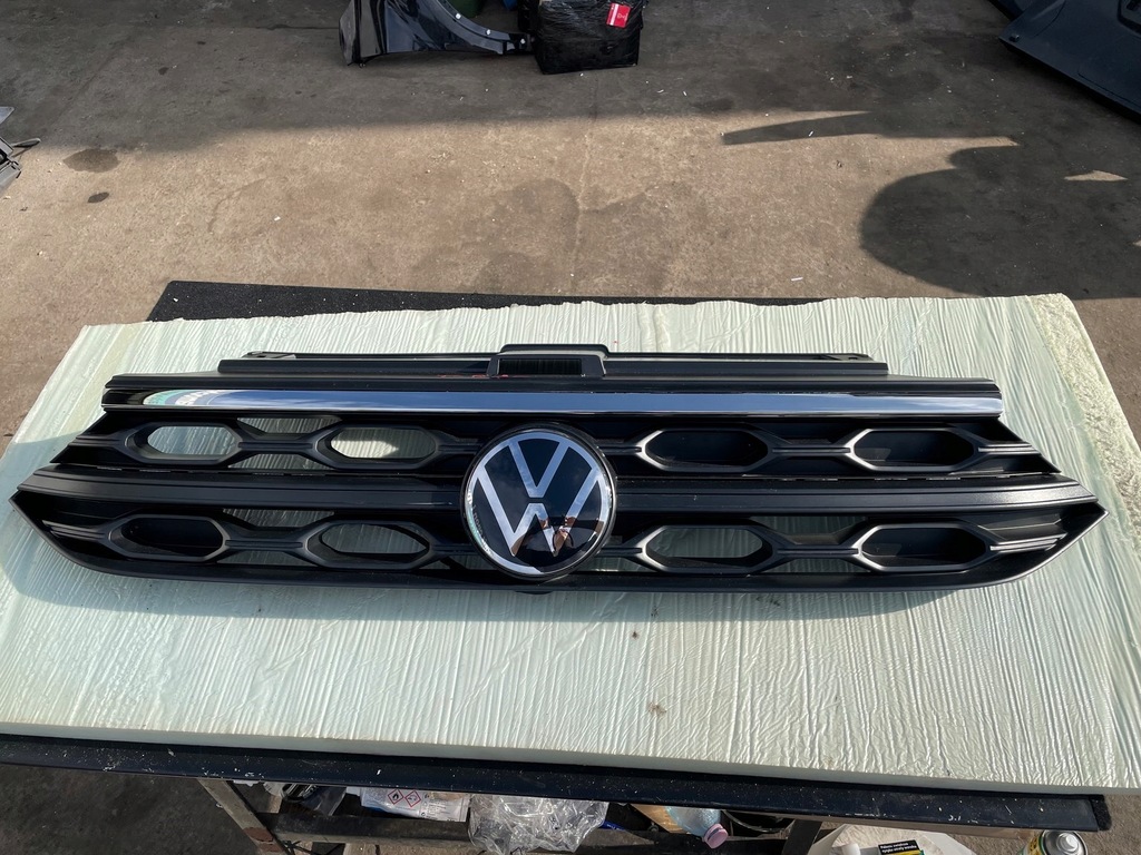 фото №1, Vw t-roc lift решітка радіатора решітка радіатора+ радар distronic 2ga853653h 2ga853651 2q0907561j
