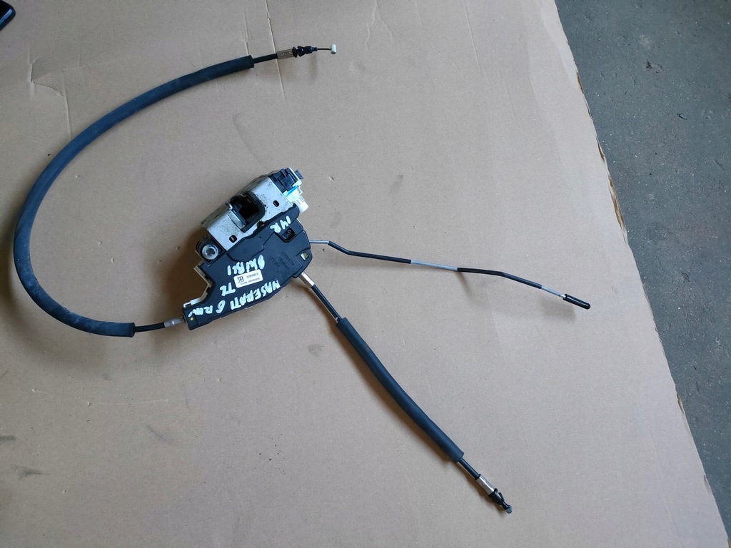 фото №1, Maserati ghibli замок дверь левый задняя 6pin