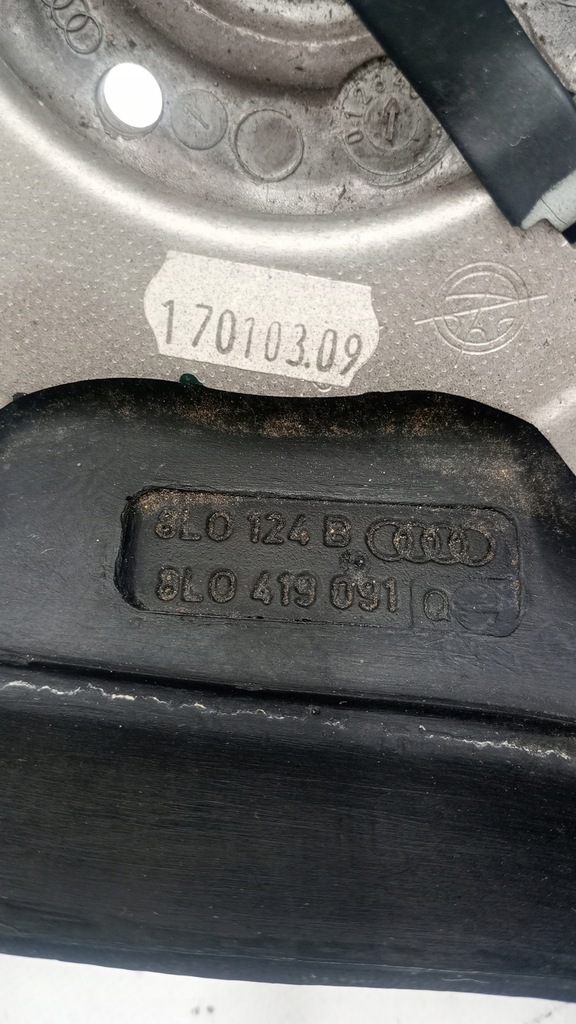 фото №8, Воздуховод кожа audi a3 8l 8l0419091q 8l0124b