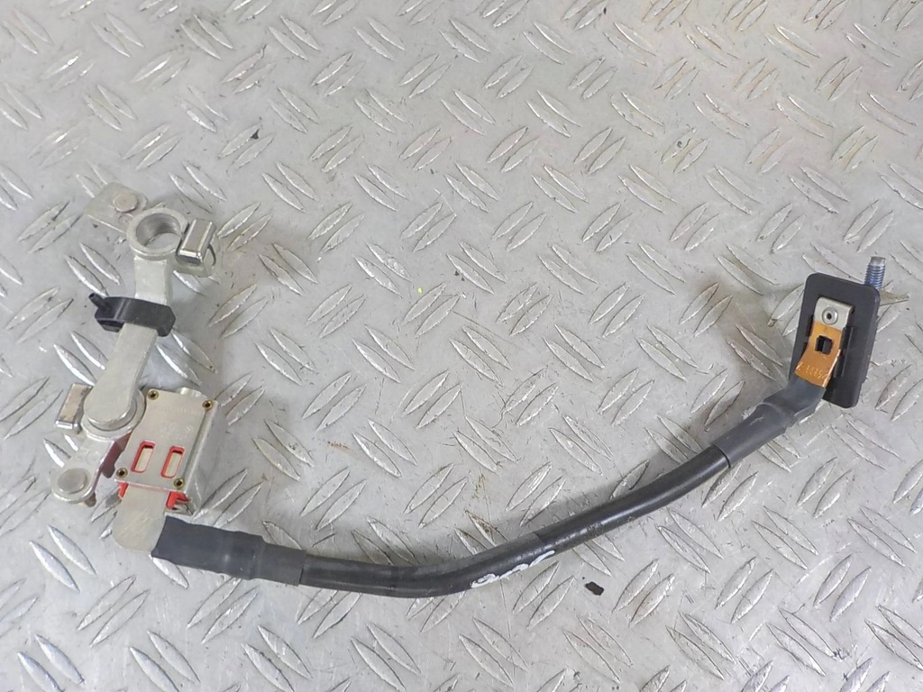 фото №1, Mercedes-benz sprinter 906 06- клемма плюсовая