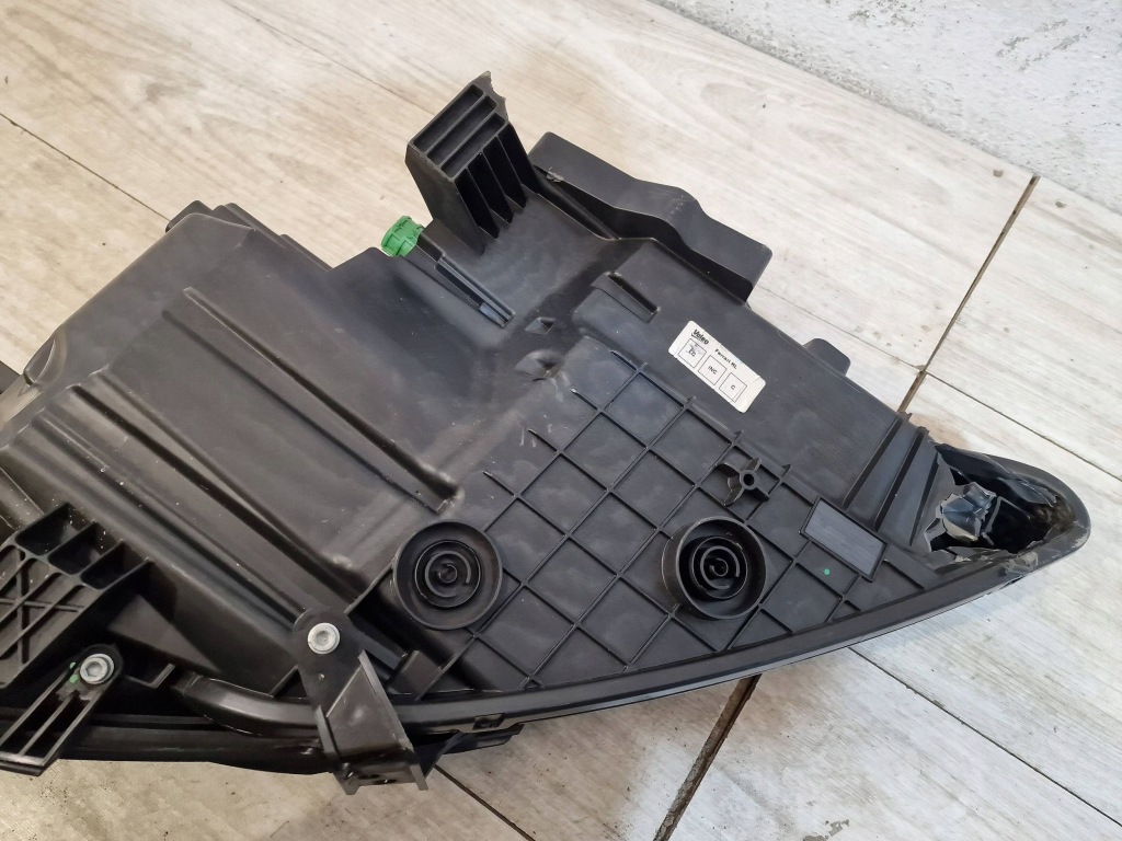 Купити Ferrari portofino f164 ліва full led європа