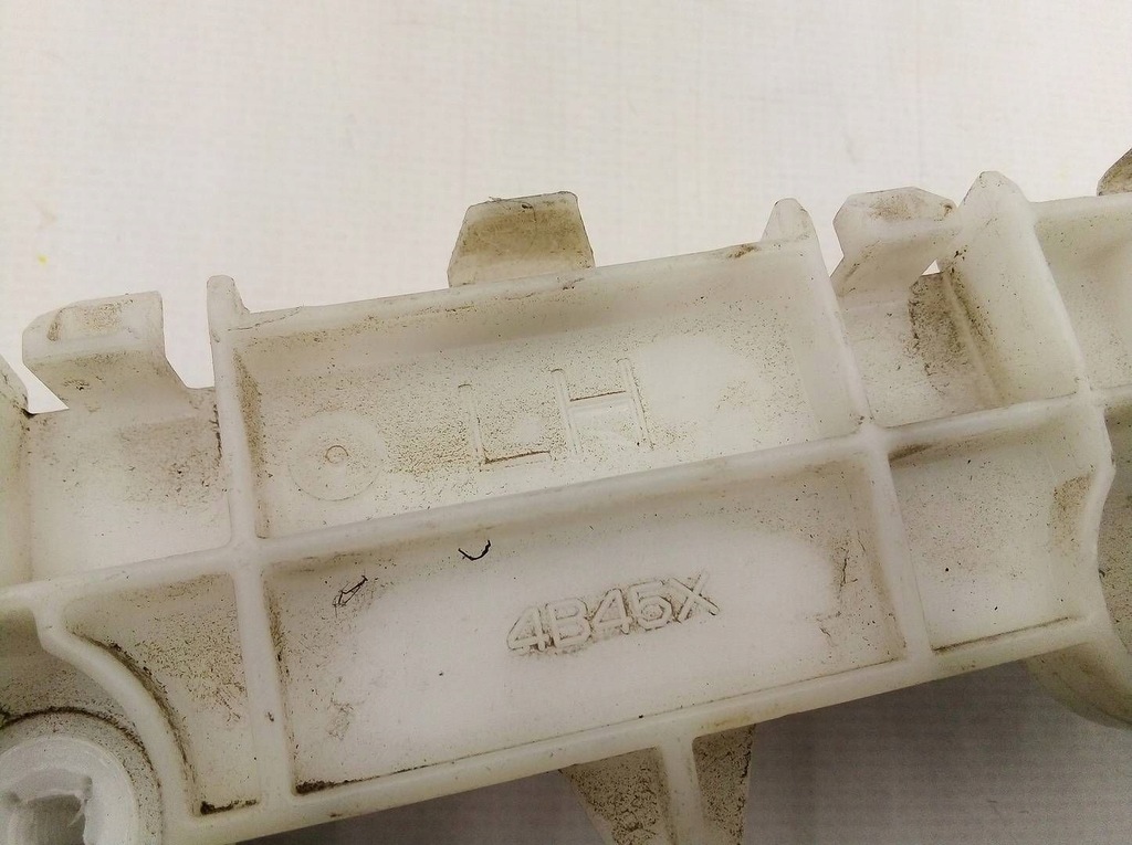 фото №9, Mitsubishi outlander 2018 напрямна бампера задня ліва сторона