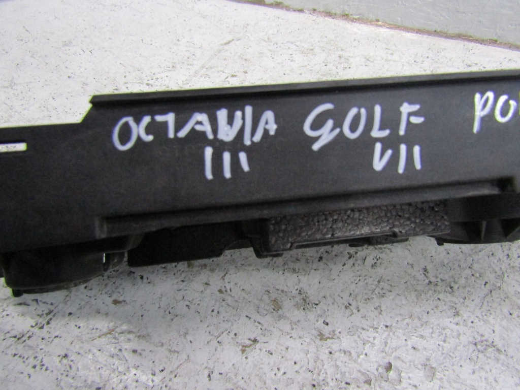 фото №7, Skoda octavia iii основание аккумулятор