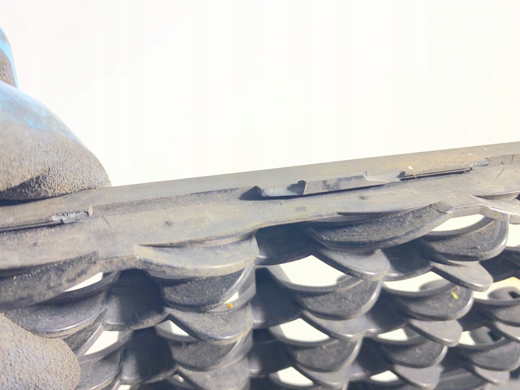 Решітка середня бампера перед передня fiat 500 lift eu Ціна