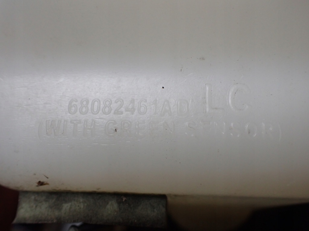 Бачок рідина do sprydkiwaczy dodge charger ii gen vi 68082461ad 6742 Зі Шроту