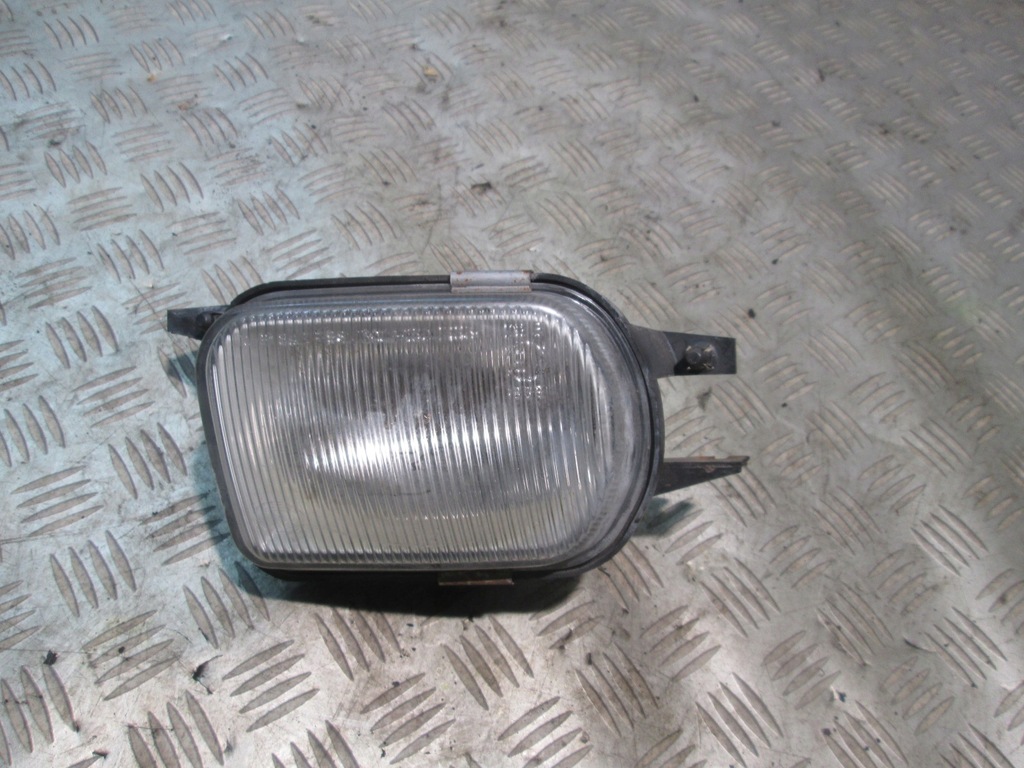 фото №1, Противотуманная фара левый mercedes c klasa w203