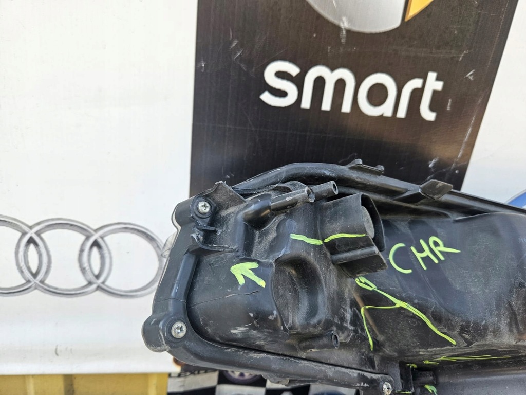 фото №9, Toyota chr лампа правая перед led 81110-f4031-00