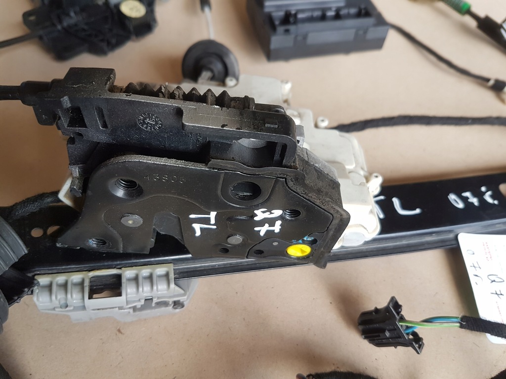 фото №6, Механізм скло задній лівий audi q7