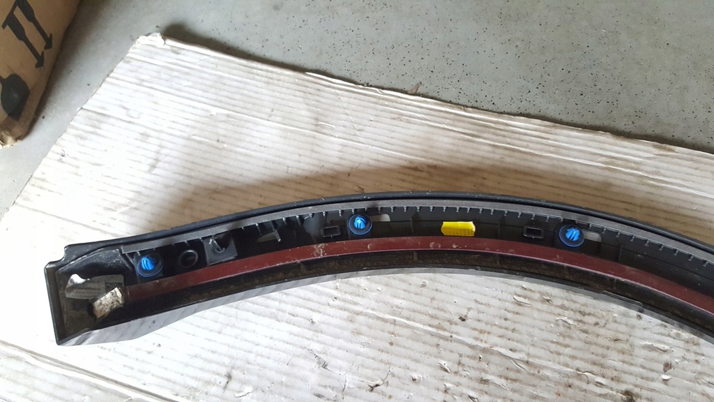 фото №10, Молдинг крыла правый задняя audi q2 81a853818a