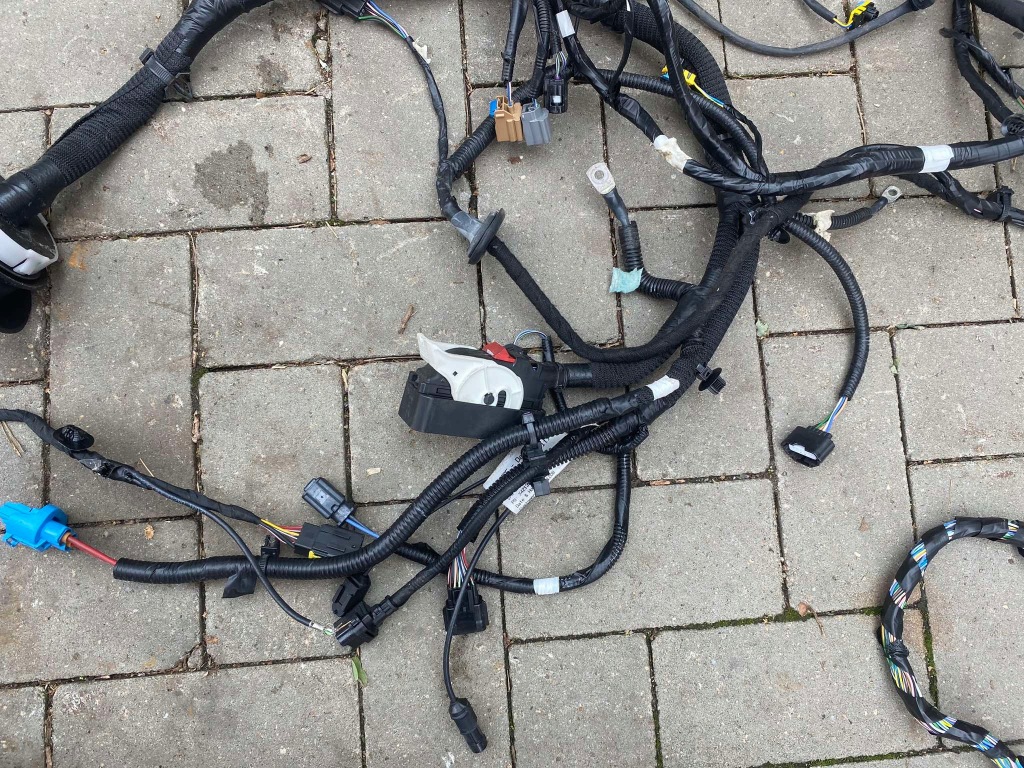 Renault megane v e-tech электропроводка салона 284l03029r 024106119r Недорого