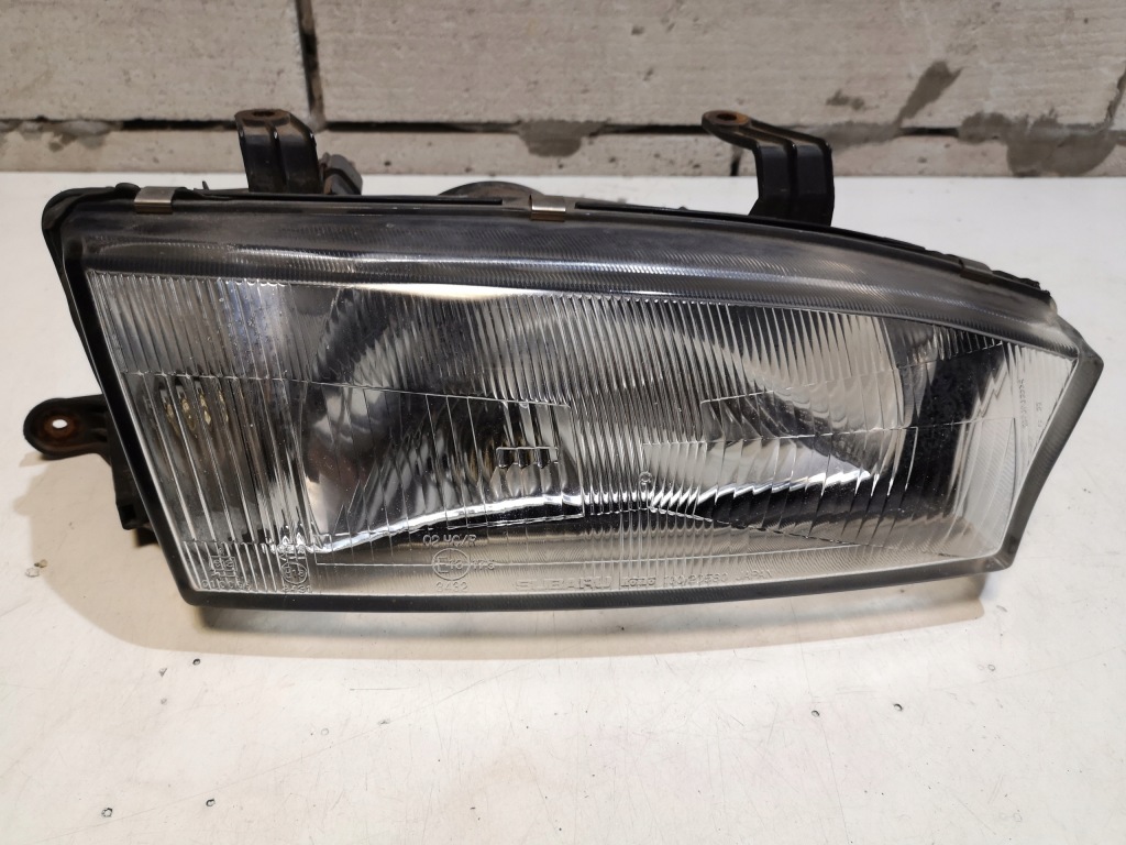 фото №1, Лампа правий перед legacy ii 94- europa
